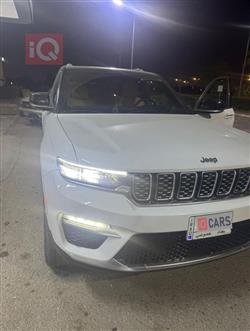 جیپ گراند شیرۆکی